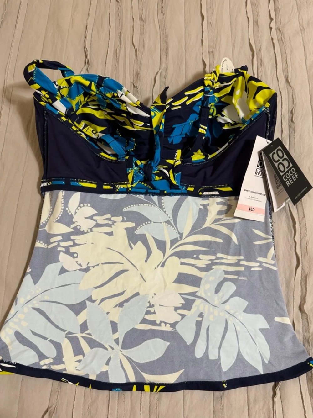 COCO REEF Charisma Underwire Shirred Bandeau Tankini Top size 40D - Picture 6 of 7